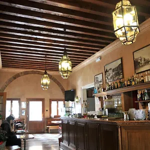 5 Colonne 2*, Mirano Italia